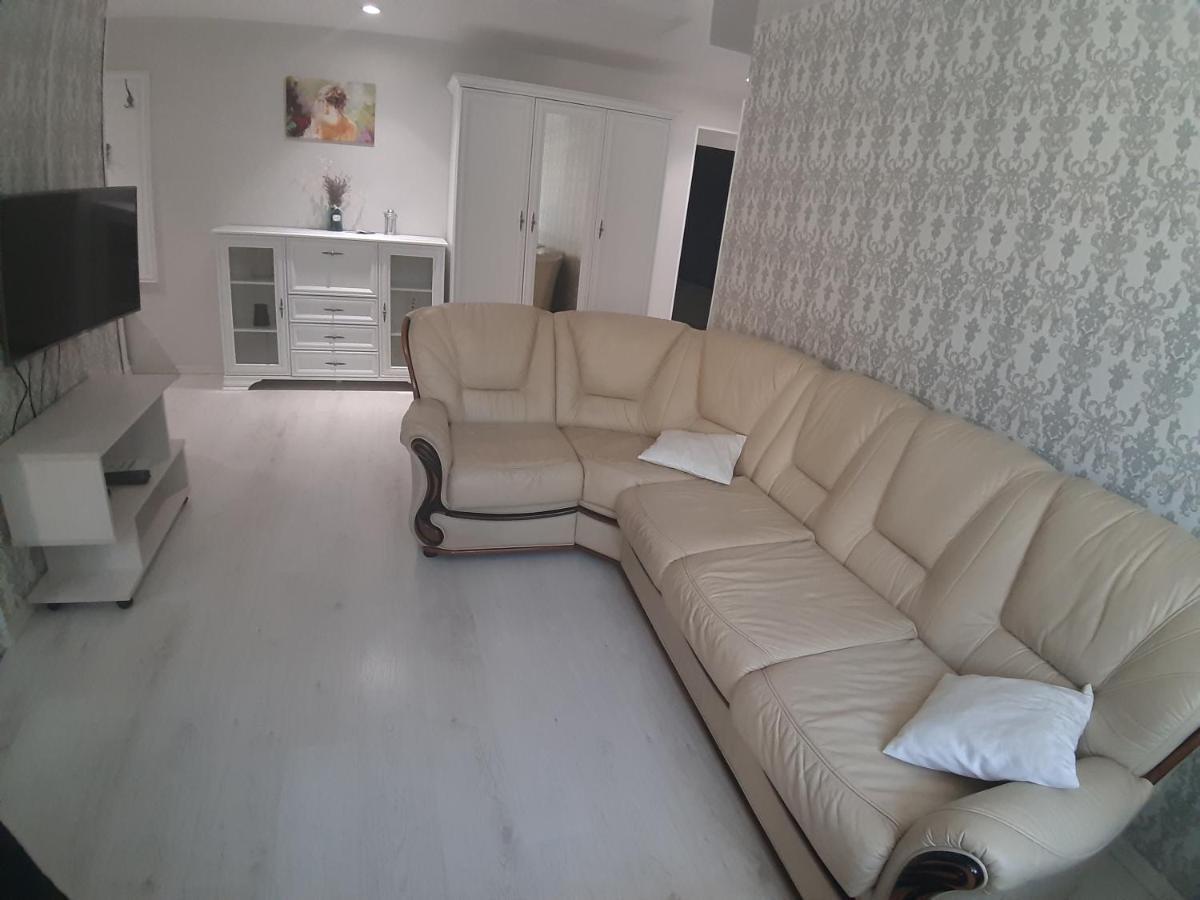 Appartment NEW in Center Mahiljow Buitenkant foto
