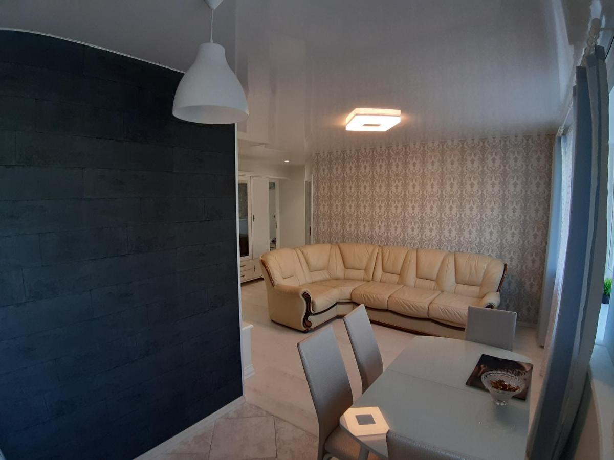 Appartment NEW in Center Mahiljow Buitenkant foto