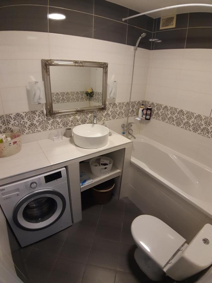 Appartment NEW in Center Mahiljow Buitenkant foto